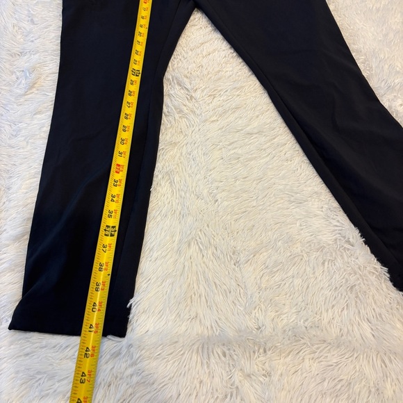 Columbia Woman’s Black ankle adjustable hiking Trail Pants Size 12 - Picture 3 of 13